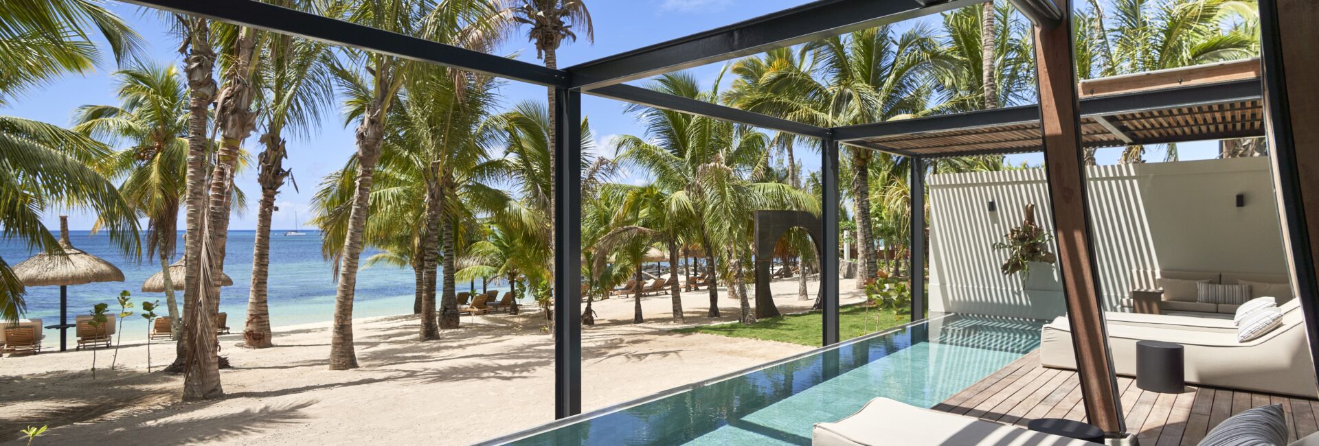 LUX Grand Baie// Grand Beach Villa