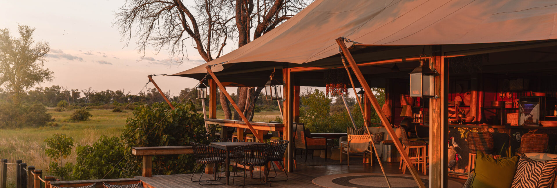 Tuludi_Bar Area
