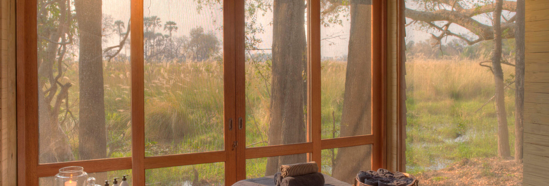 Botswana-Sandibe-Guest-Area-Massage-Sala