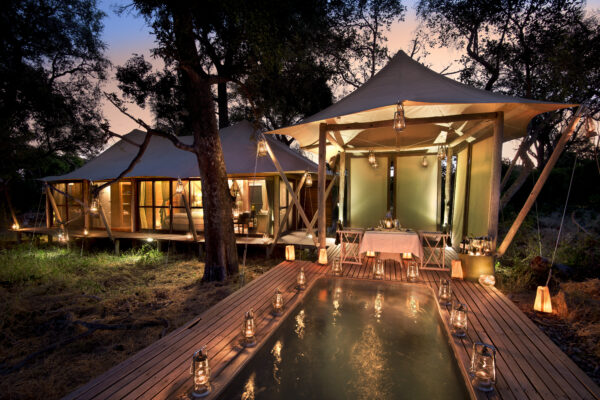 Botswana-Xaranna-Suite-private-dinner-at-the-pool (1)