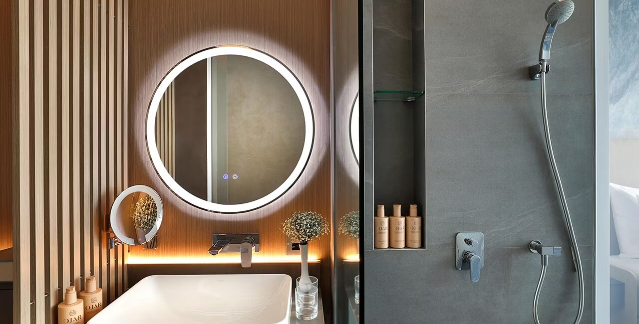 Ciel Dubai Marina/ Bathroom